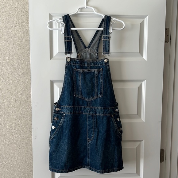 H&M Divided Overall Denim Dress - Picture 2 of 7